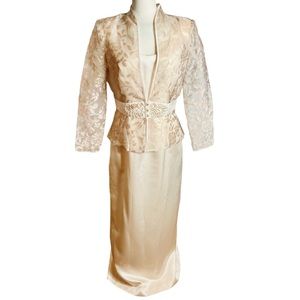 Ever Beauty Cream Two Piece Sleeveless Dress and Jacket Set Women’s Size 10